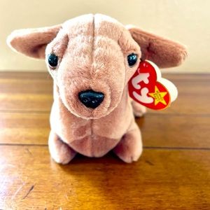 TY vintage Beanie Baby Weenie the wiener dog (dachshund)